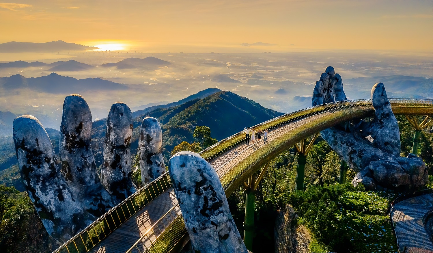 10 days. The Grand Vietnam Experience