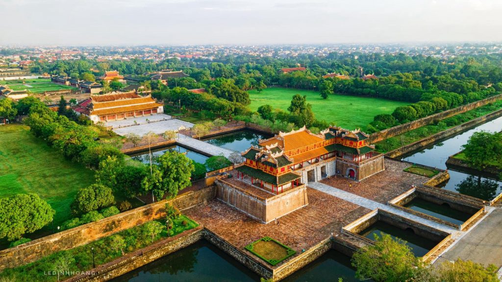 4 days. Hue – Hoi An Heritage Discovery