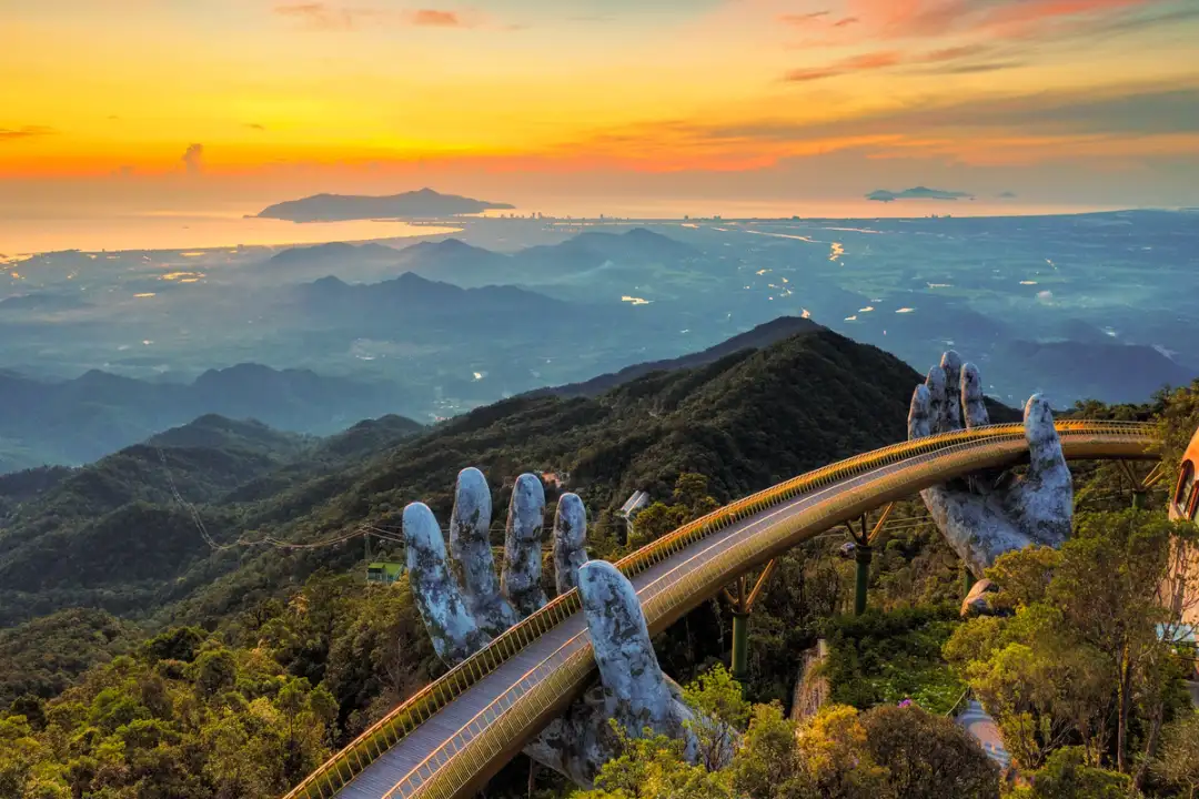 Vietnam travel calendar showing the best time to visit Vietnam for each region