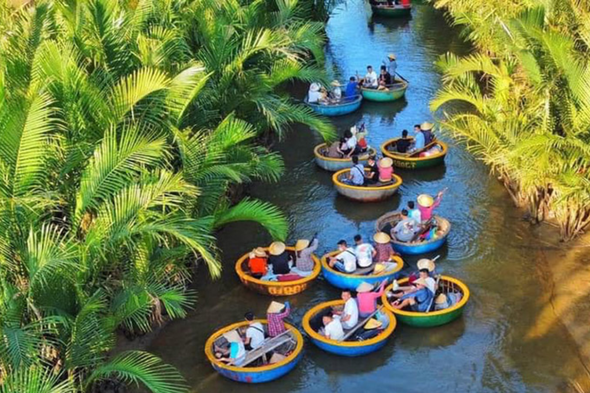 5 Days – Central Vietnam Adventure: Jeep, My Son & Coconut Boats