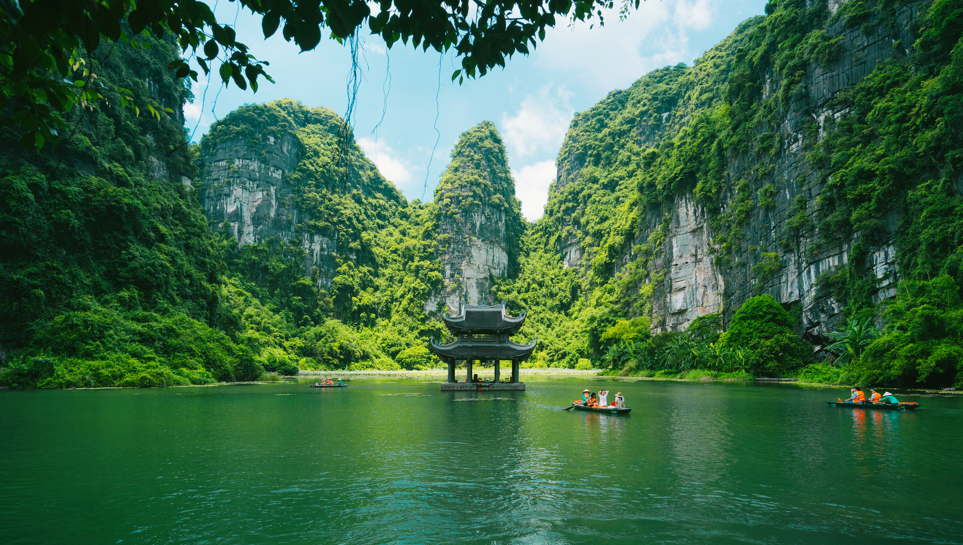 6 days in Vietnam itinerary – travel route infographic.