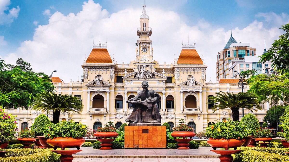 Ho Chi Minh Highlights & Cu Chi Tunnels