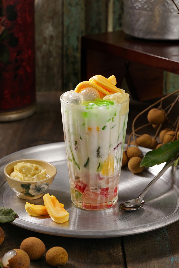 Must-Try Hanoi Street Food Dishes