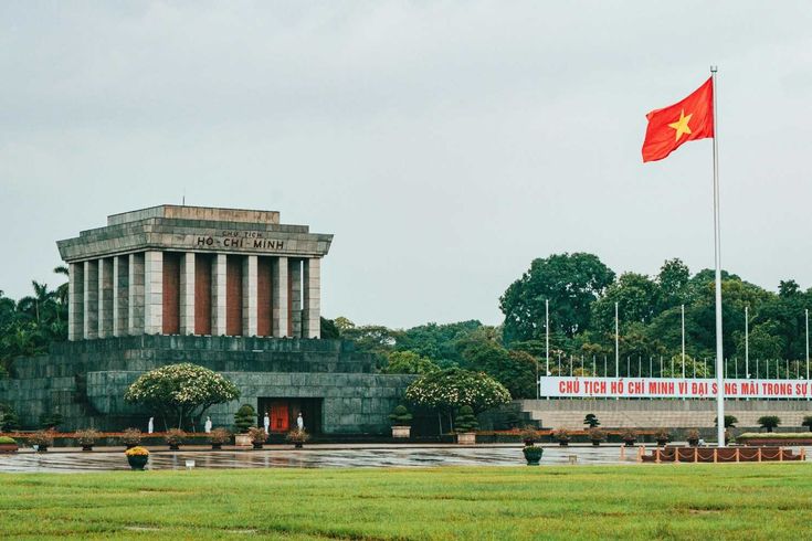 Morning: Ho Chi Minh Mausoleum & Presidential Palace