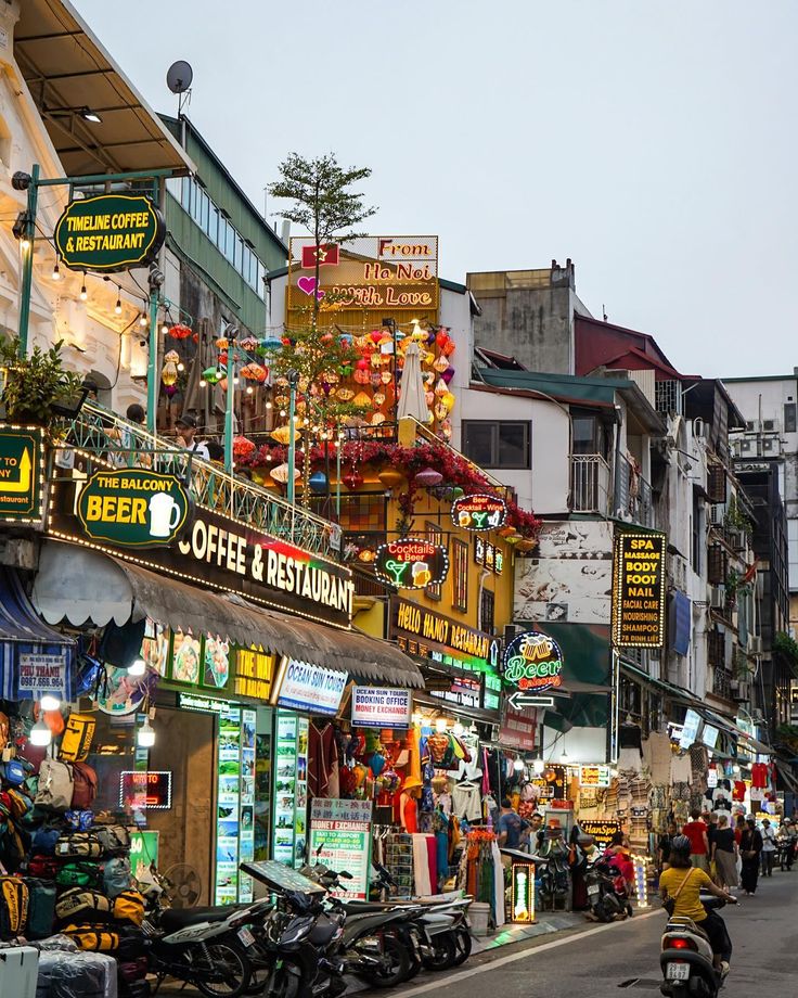 Wander Around the Old Quarter