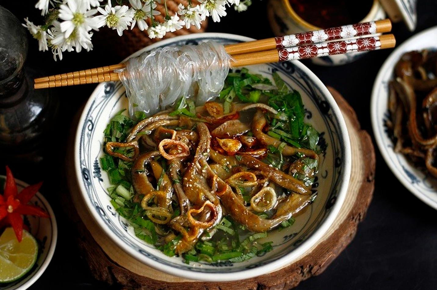 Grilled Rice Field Fish (Cá Nướng Đồng)