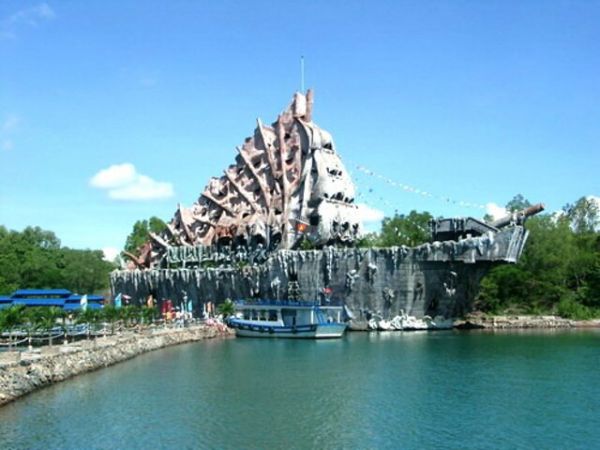 Hon Mieu (Tri Nguyen Aquarium)