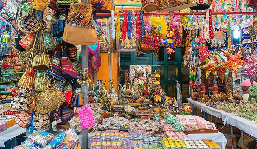 Shopping in Nha Trang 2025: Best Markets, Local Gifts, Artisan & Mall Guide
