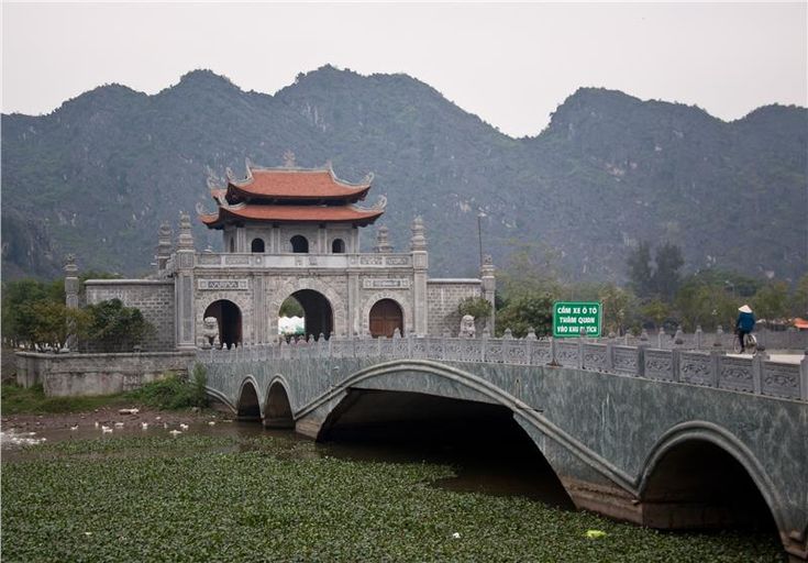 Visit Hoa Lu Ancient Capital